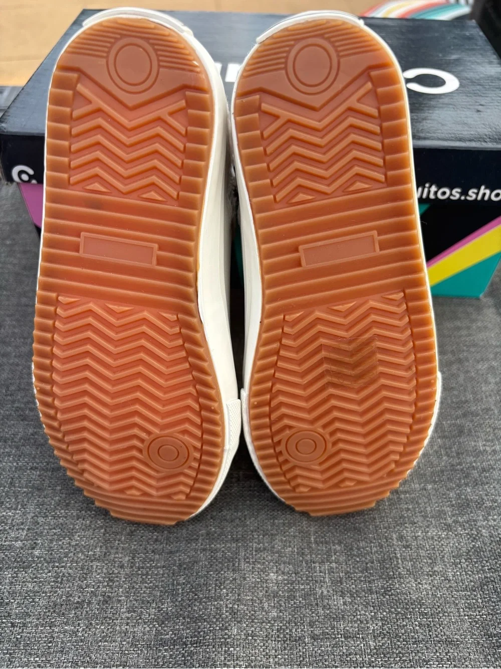 New Conguitos Fleece Hi Top Sneakers